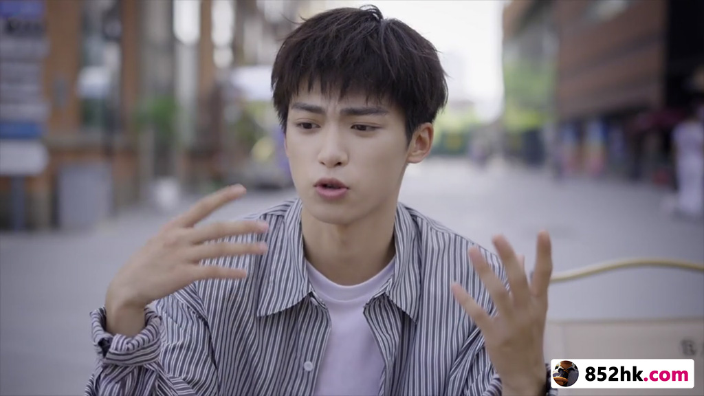 梓渝 Zi Yu is thinking, looking so serious